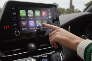 Крупное обновление Android Auto: обои, новые голосовые возможности и другие новинки