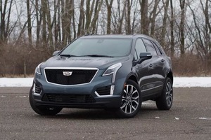 Cadillac XT5 2021 года: роскошный внедорожник с элитным интерьером и 4-цилиндровым двигателем с турбонаддувом