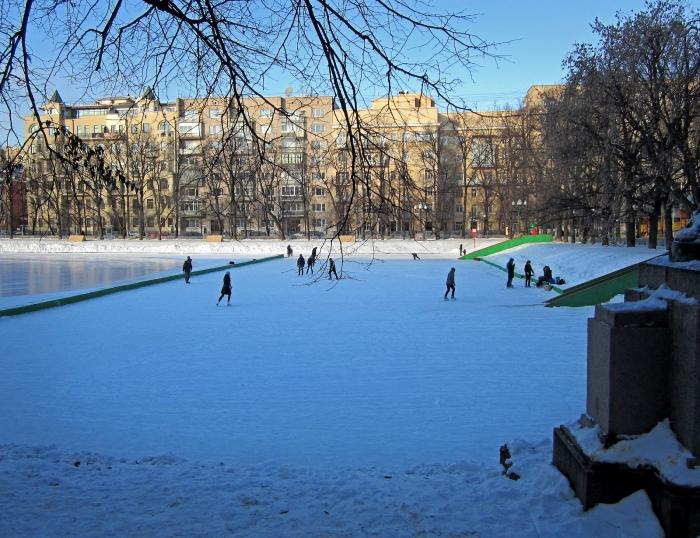 патриаршие пруды каток