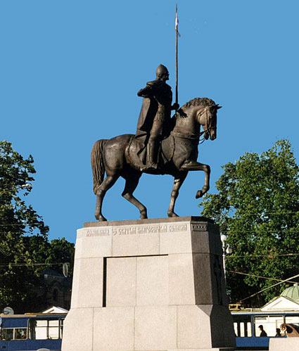 памятники александру невскому в спб