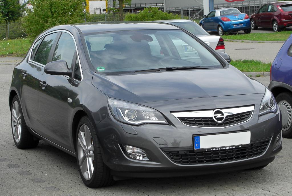 Opel Astra фото