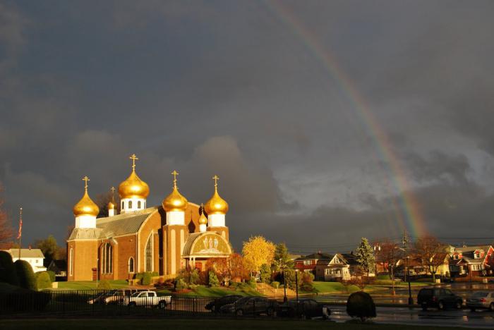 свечи в церкви