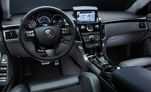 cadillac srx отзывы владельцев