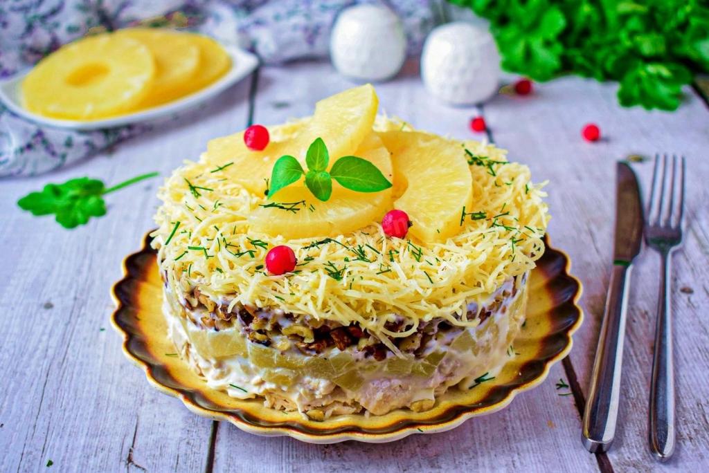 салат с ананасом и курицей и грибами слоями 1