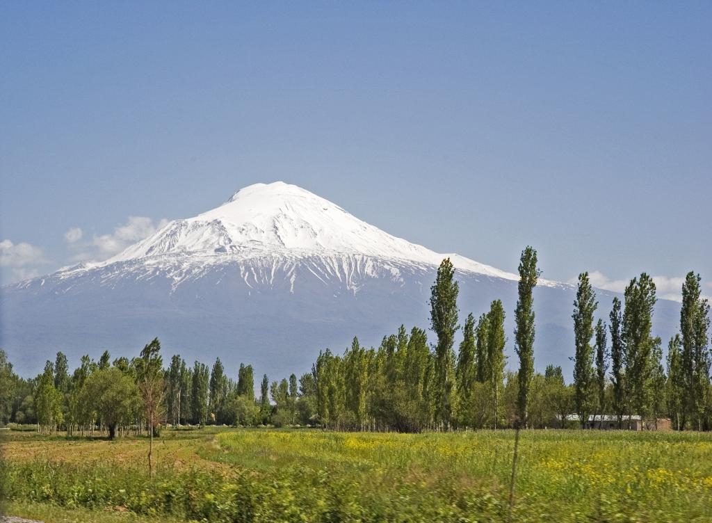 Вершина горы Арарат