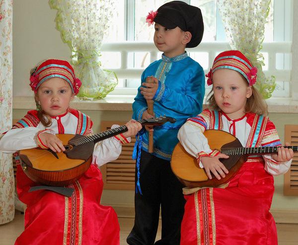 патриотический уголок в детском саду в старшей группе