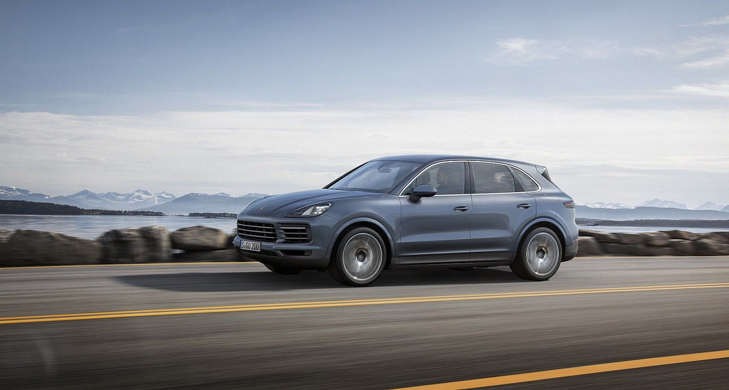 автомобиль porsche cayenne