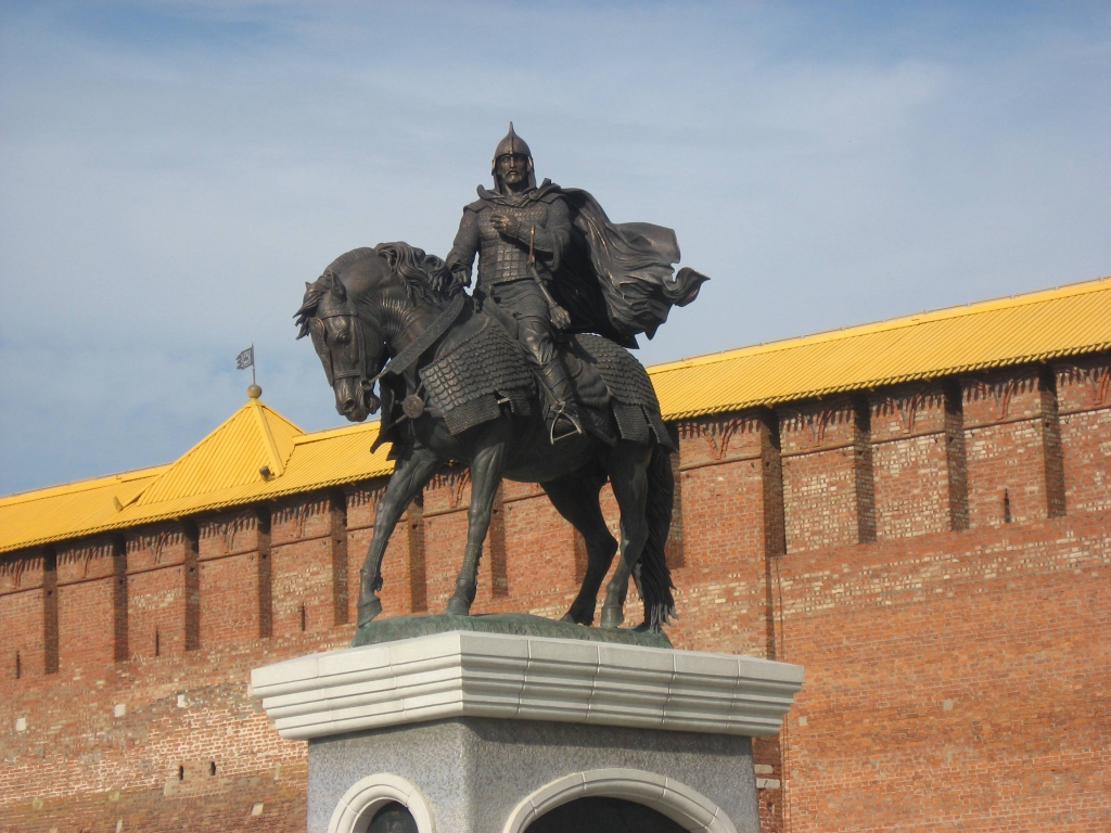 Памятник Дмитрию Донскому в Коломне